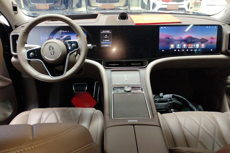 Used Hima AITO M9 2024 All-Electric Ultra Version 100 kWh 5-Seater Model
