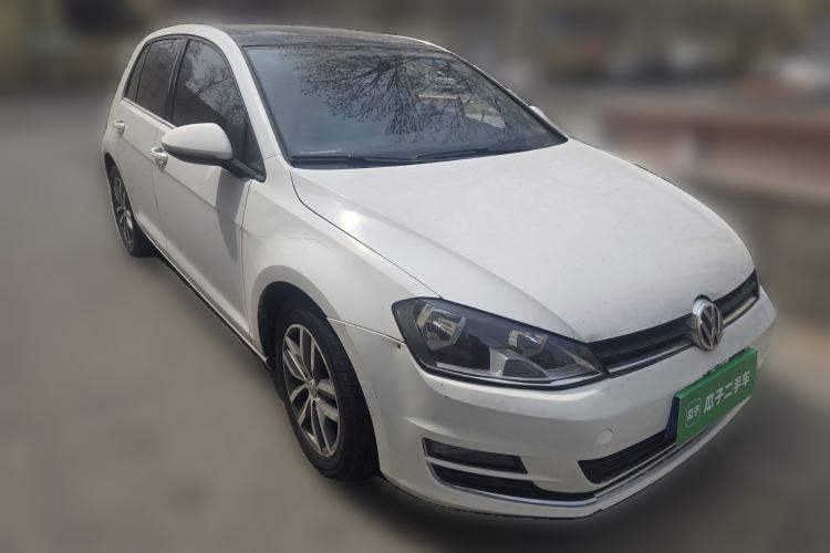 Used Volkswagen Golf 2016 230TSI Automatic Luxury Version
