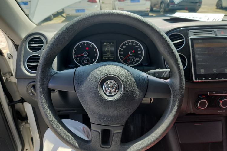 Used Volkswagen Tiguan 2016 300TSI Automatic Two-Wheel Drive Trend Edition Steering Wheel