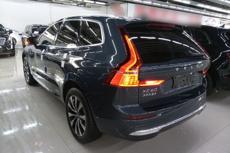 Used Volvo XC60 2024 B5 4x4 Smart Luxury Edition