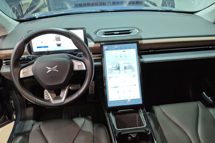 Used XPeng P5 2021 460G Center Console