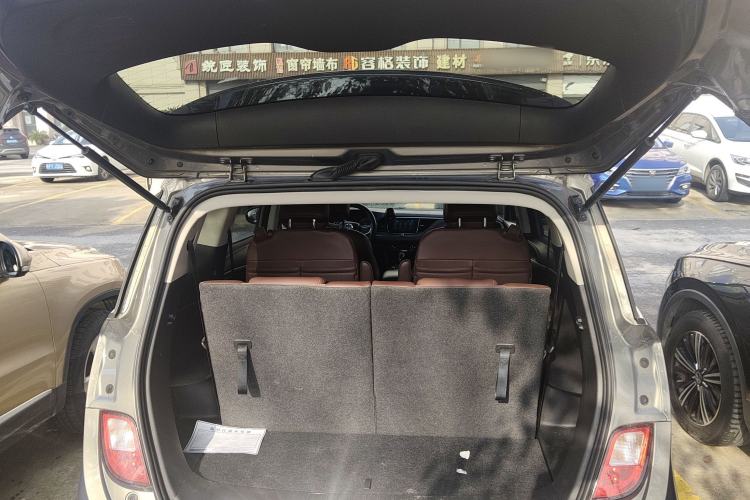 Used Buick GL6 2019 18T 6-Seater Connected Luxury Version China VI Standard