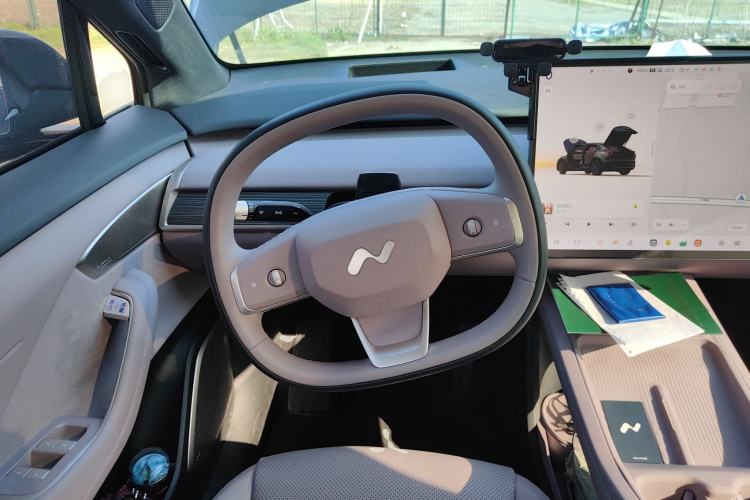 Used ONVO L60 2024 60 kWh Rear-Drive Version