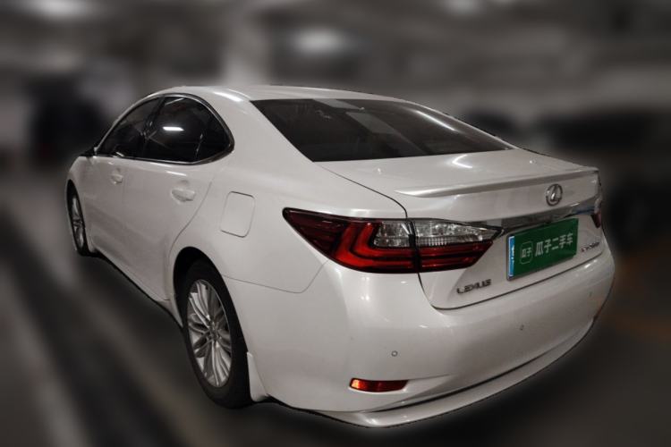 Used Lexus ES 2015 200 Elite Edition Rear Left 45 Deg