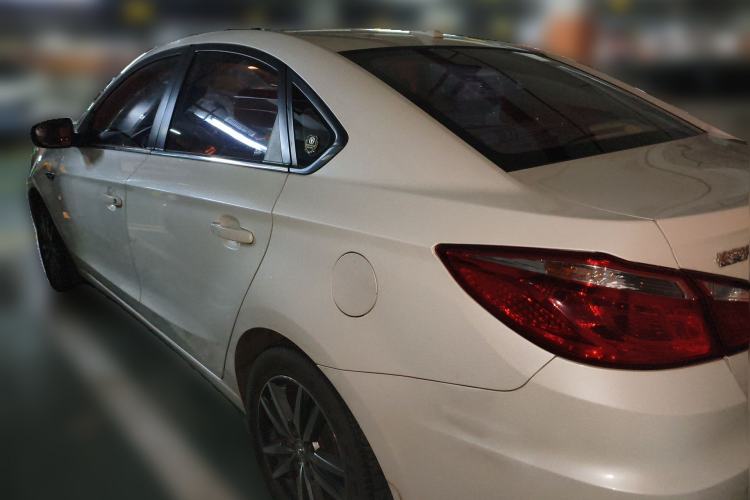 Used CHANGAN Eado 2015 1.6L Manual Luxury Model China IV Standard Rear Left 45 Deg