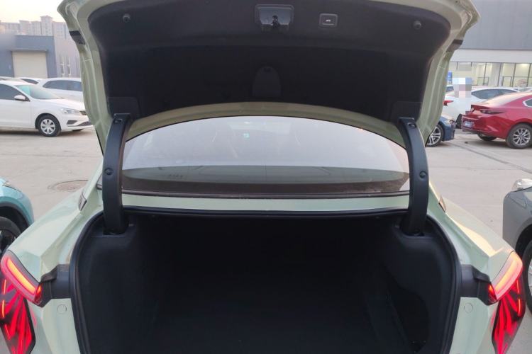 Used Hongqi EH7 2024 690 Pro Glory Edition