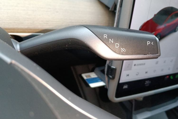 Used Tesla Model Y 2021 Long-Range All-Wheel-Drive Version 3D7