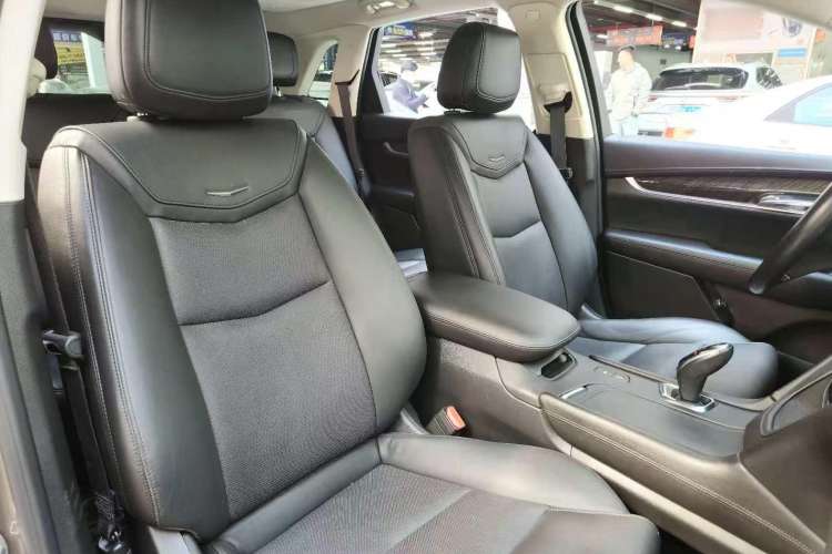 Used Cadillac XT5 2016 25T Luxury Model
