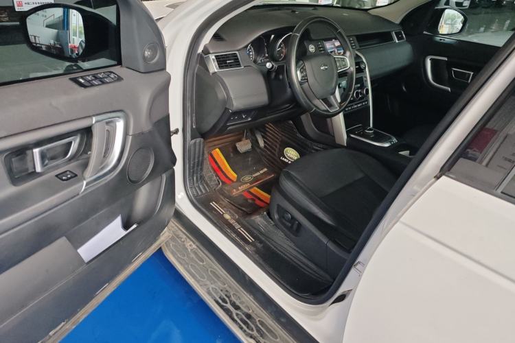 Used Land Rover Discovery Sport 2019 240 PS SE Version China VI Standard Driver Seat