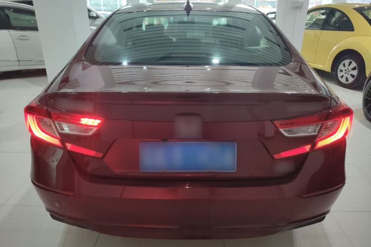 Used Honda Accord 2018 230TURBO Comfort Version National V
