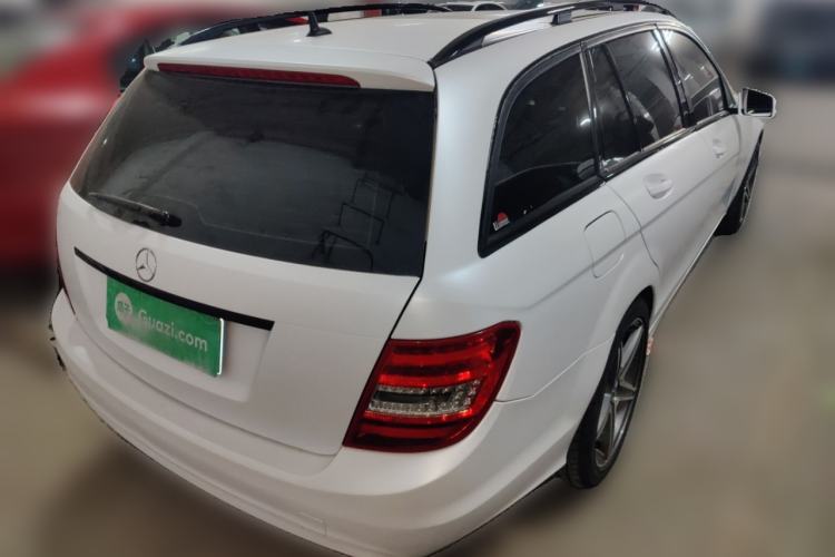 Used Mercedes-Benz C-Class 2011 C 200 Fashion Travel Edition
