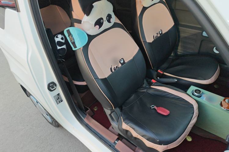 Used Geely Galaxy Panda 2023 Panda Mini 200km Endurance Bear Right Front Seat