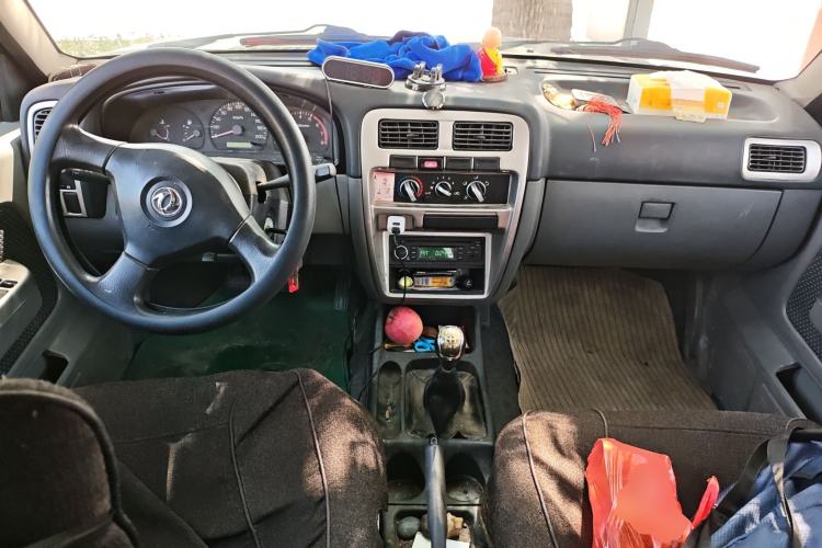 Used Dongfeng Ruichi 2015 2.4L Two-Wheel Drive Classic Long Cargo Bed ZG24
