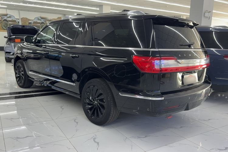 Used Lincoln Navigator 