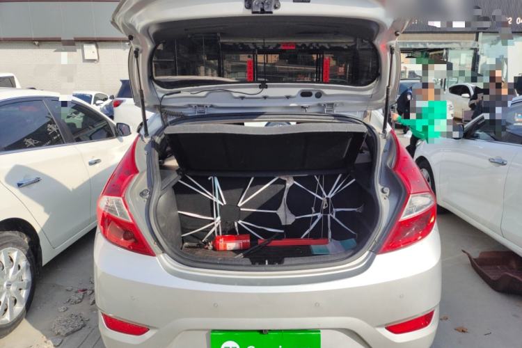 Used Hyundai Verna Ray 2014 1.4L Automatic GLX
