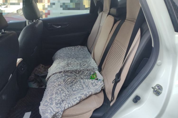 Used Nissan X-Trail 2017 2.5L CVT Leading Edition 4WD Left Rear Seat