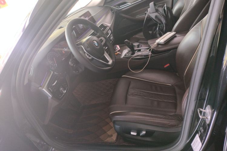 Used BMW 5 Series 2019 Facelifted 530Li Luxury Edition Premium Package
