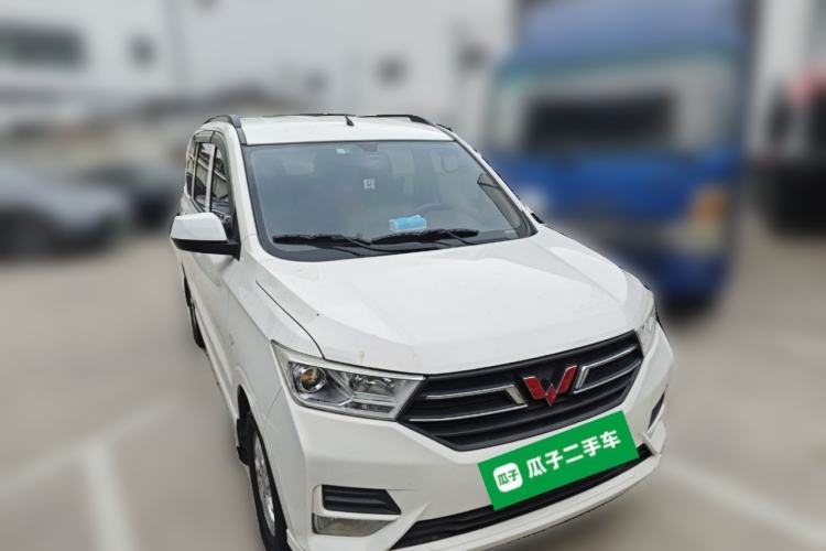 Used Wuling Hongguang 2019 1.5L S Standard Version China VI LAR Front Right 45 Deg