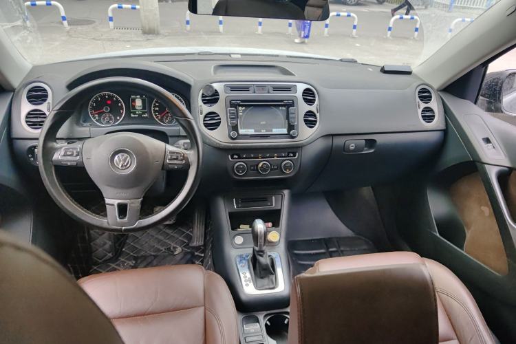 Used Volkswagen Tiguan L 2015 1.8TSI Automatic All-Wheel-Drive Luxury Model