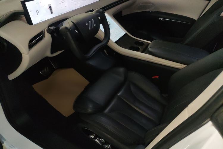 Used IM LS7 2024 90 kWh Max Elite Rear-Drive Version