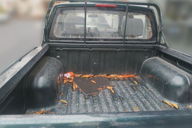 Used Dongfeng Ruichi 2016 2.5T Diesel 2WD ZD25TCI
