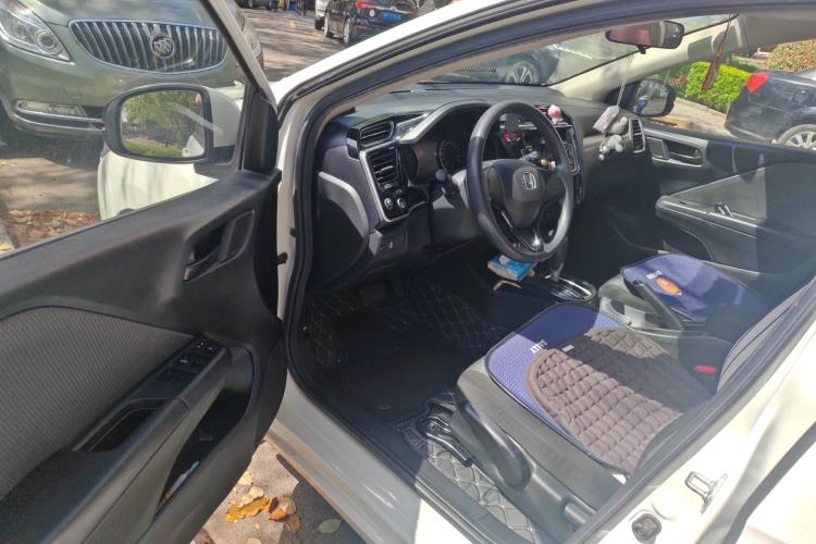 Used Honda Gienia 2017 1.5L CVT Comfort Version Driver Seat