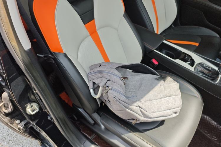 Used Dongfeng Aeolus Yixuan 2023 Mach Edition 1.5L Automatic Chasing Wind Version Right Front Seat