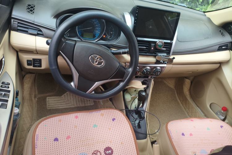 Used Toyota YARiS L Zhi Xuan 2015 1.5E Automatic Charm Edition