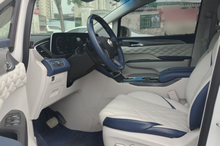 Used Buick GL8 2023 ES Lu Zun Deluxe and Yue Edition