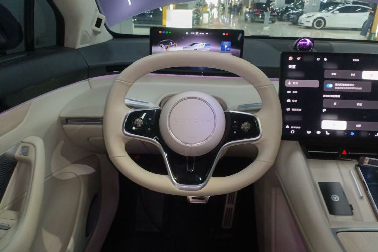 Used Hima Luxeed R7 2025 Range-Extended Version 251 km Max Steering Wheel