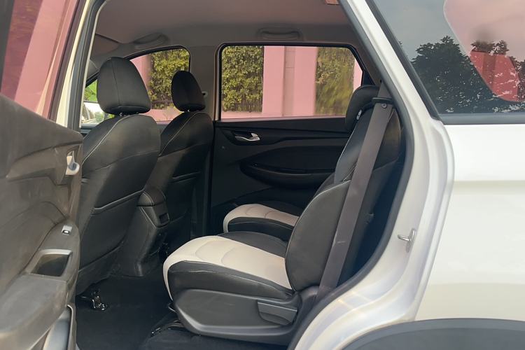 Used Wuling Hongguang S3 2019 1.5L Manual Standard Version China VI Standard