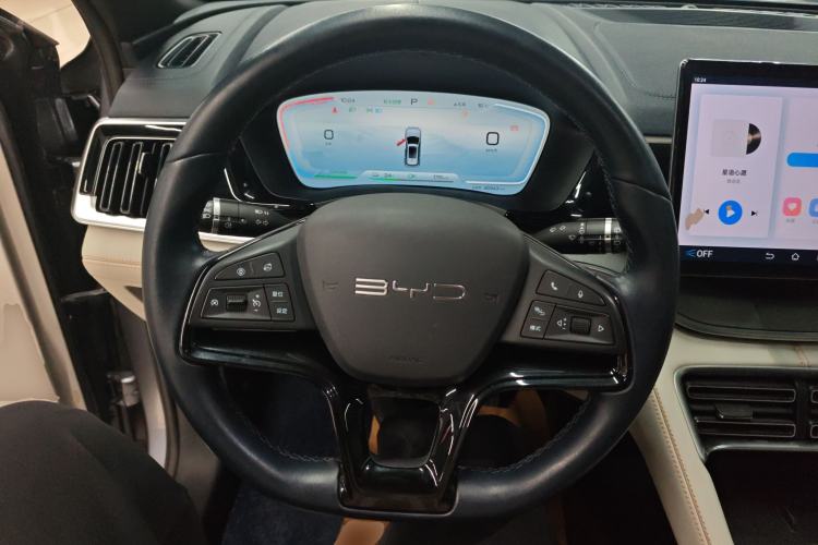 Used BYD Song PLUS New Energy 2023 Champion Edition EV 520KM Prestige Model Steering Wheel