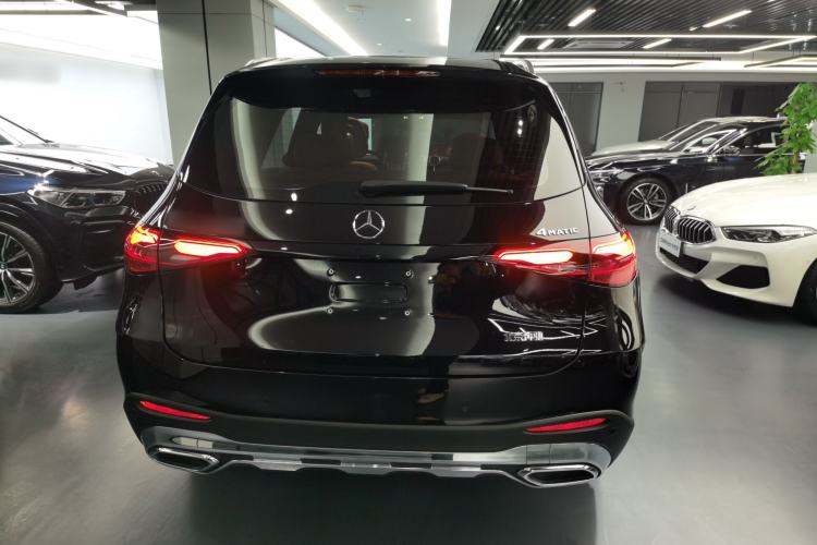 Used Mercedes-Benz GLC 2023 GLC 260 L 4MATIC Luxury Model 5 Seats