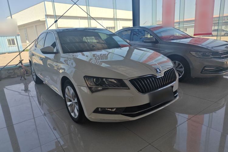 Used Skoda Superb 2018 TSI330 DSG Comfort Edition China V Standard Exterior 2