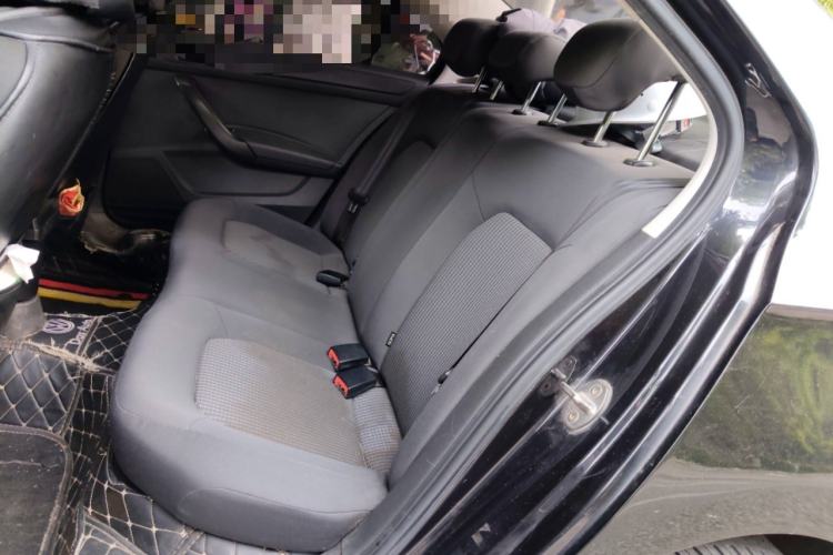 Used Volkswagen Santana 2018 1.5L Automatic Fashion Edition Left Rear Seat