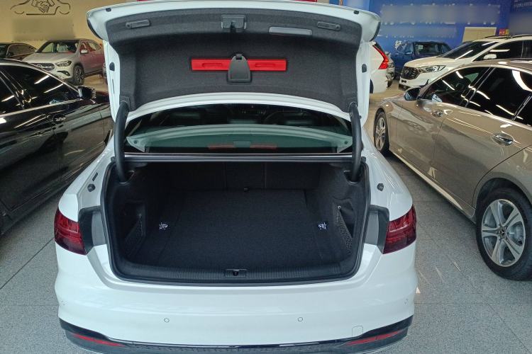 Used Audi A4L 2025 2 Million Units Enjoyment Version 40 TFSI Luxury Dynamic Edition