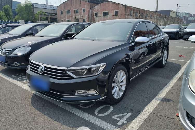 Used Volkswagen Magotan 2017 330TSI DSG Leading Model