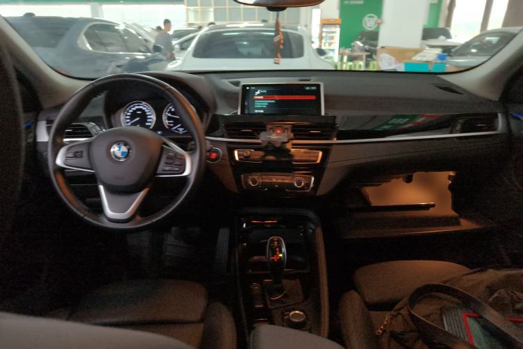 Used BMW X2 2019 sDrive20i M Sport Package China VI Emission Standard Center Console