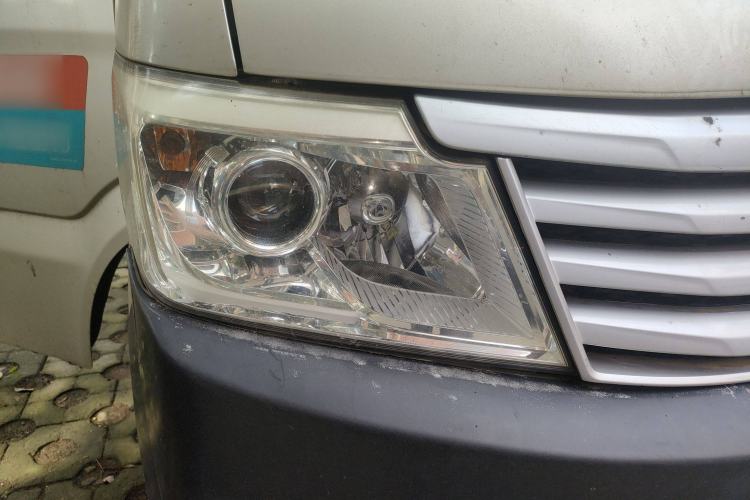 Used CHANGAN KAICHENG Star 9 2015 1.5L CNG Base Version 4G15S Right Front Headlight