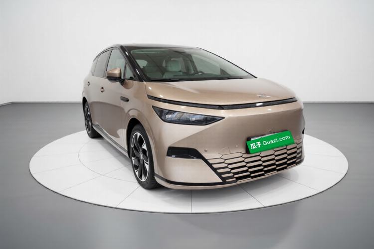 Used XPeng X9 2024 640 All-Wheel Drive High-Performance Max