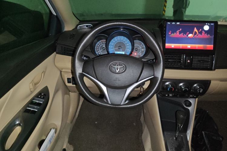 Used Toyota YARiS L Zhi Xuan 2014 1.5G Automatic Xuan Dong Edition Steering Wheel