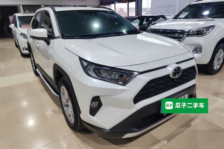 Used Toyota RAV4 2020 2.0L CVT Two-Wheel Drive Fashion PLUS Edition

