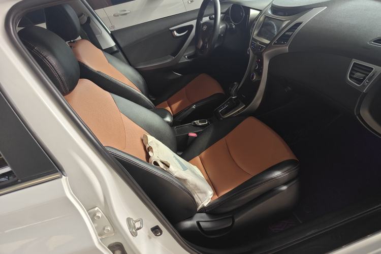 Used Hyundai Elantra (5th Generation / Langdong) 2016 1.6L Automatic Prestige Model Right Front Seat