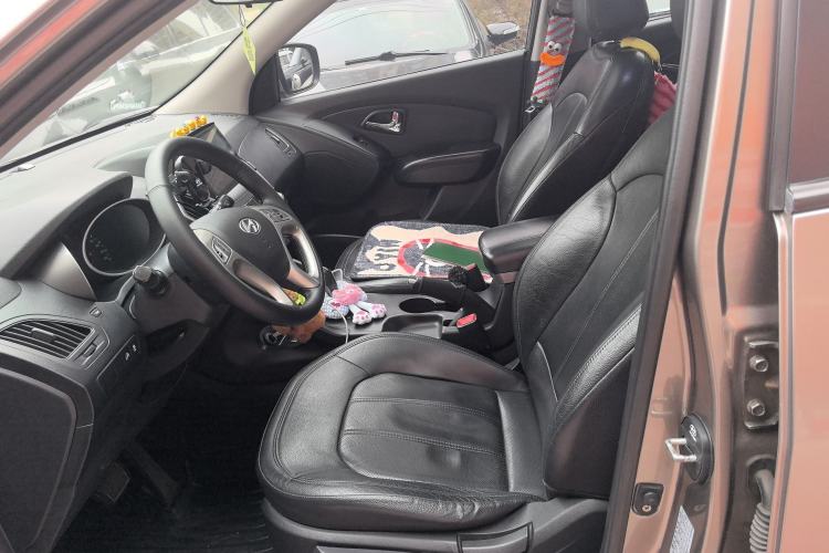 Used Hyundai ix35 2010 2.0L Automatic Two-Wheel Drive Elite Edition GLS
