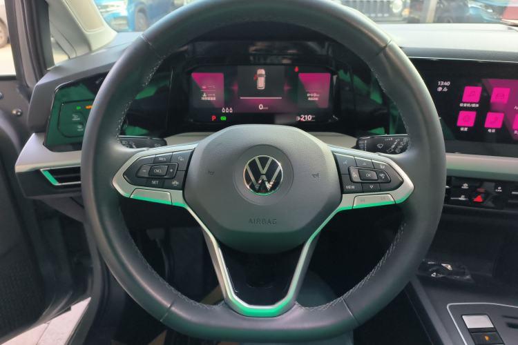 Used Volkswagen Golf 2023 Facelift 280TSI DSG Pro
