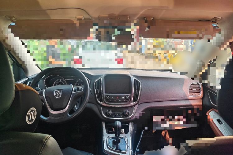 Used Baojun 560 2016 1.8L iAMT Elite Edition
