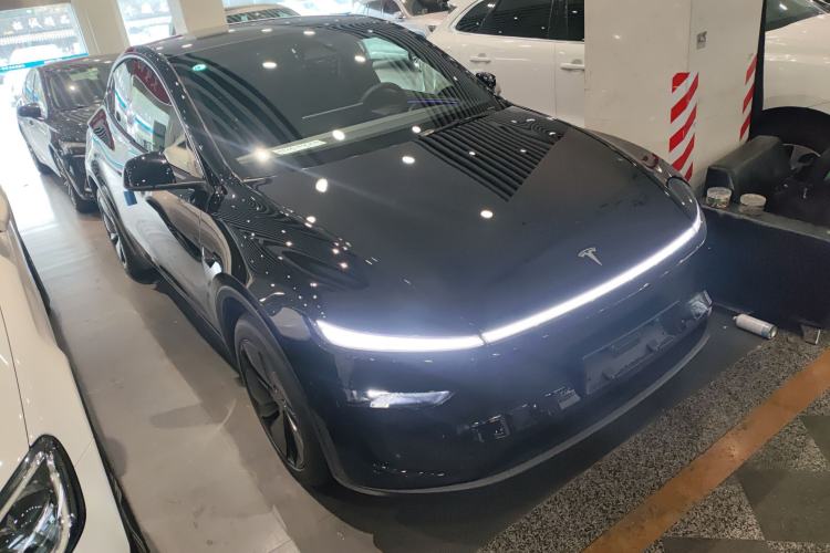 Used Tesla Model Y 2026 Rear-Drive Model
