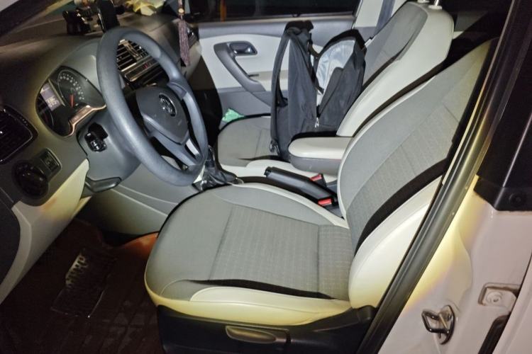 Used Volkswagen Polo 2014 1.4L Automatic Comfort Edition