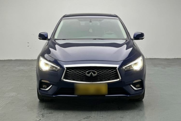 Used Infiniti Q50L 2018 2.0T Enjoyment Version China VI Standard