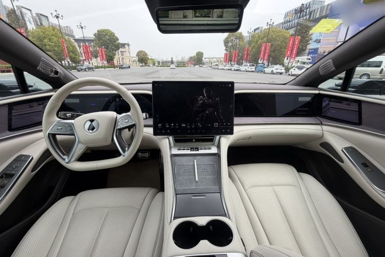 Used Denza Z9 2024 1100 km All-Wheel-Drive Ultra Version